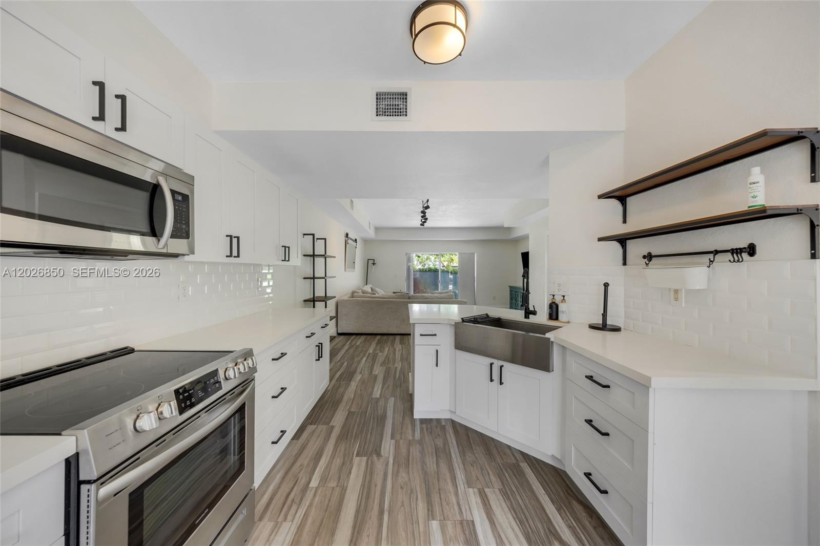 CENTURY PARK CONDO NO 2 - Residential Lease