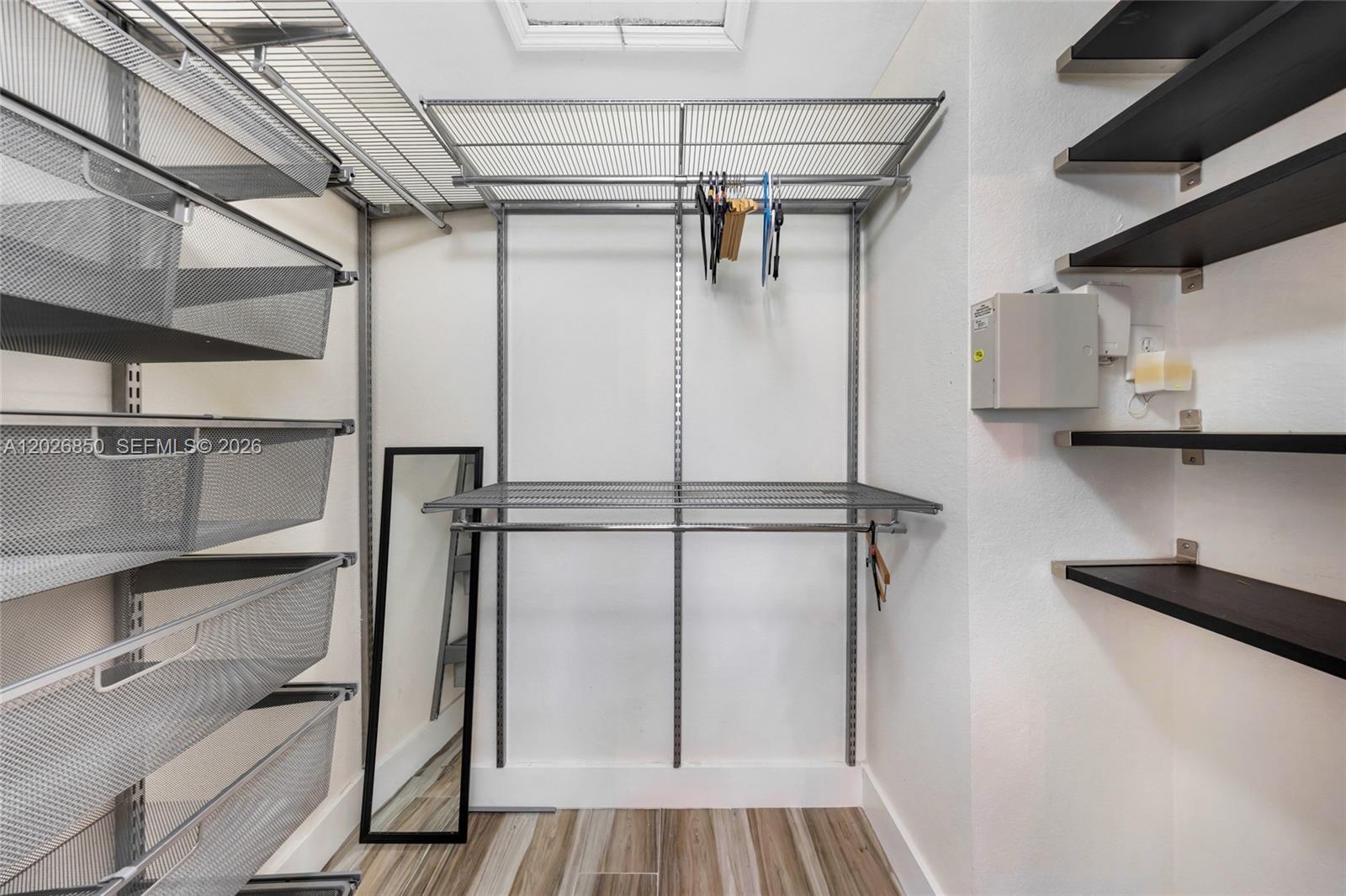 CENTURY PARK CONDO NO 2 - Residential Lease