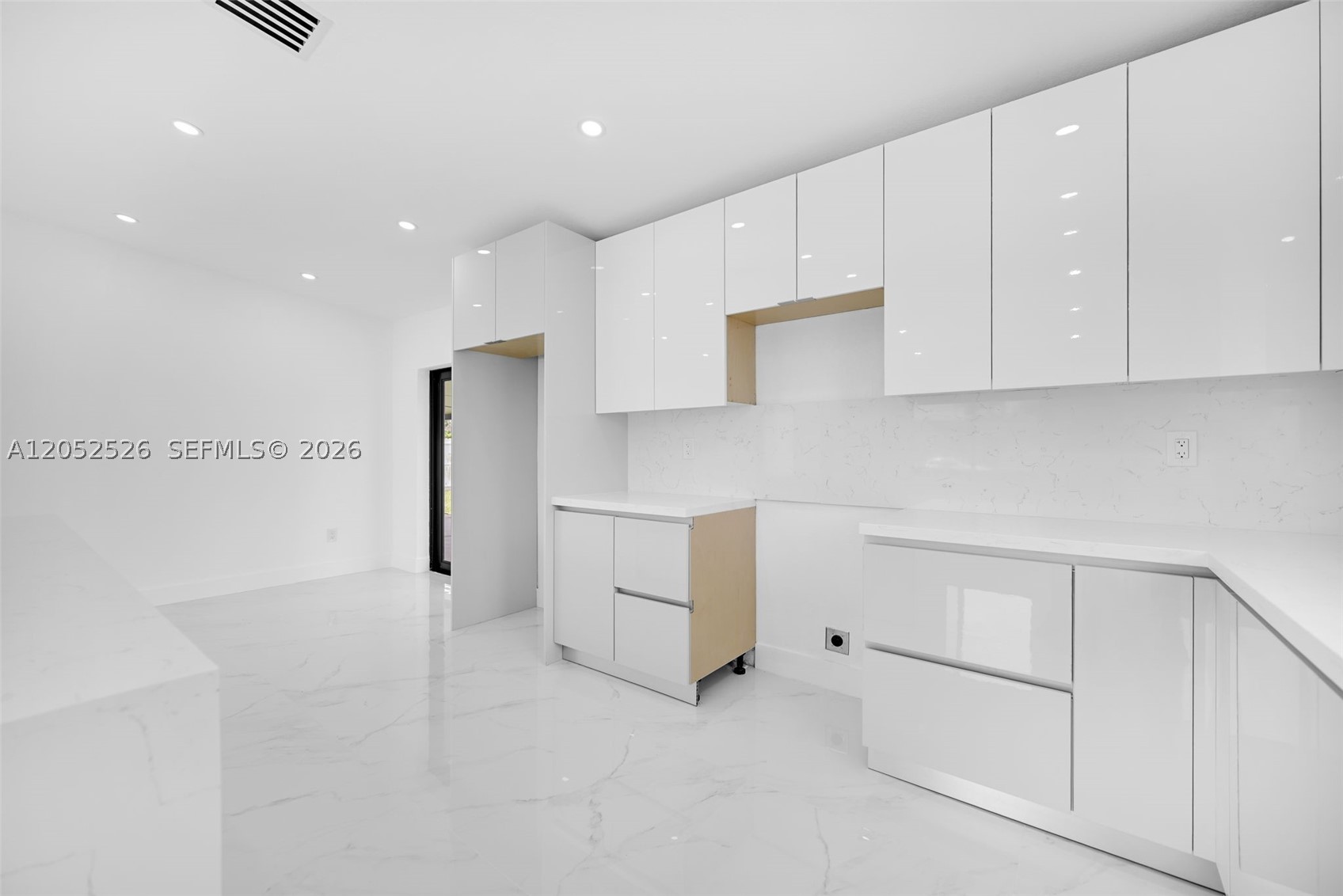 EUREKA MANOR SEC 1 - Residential