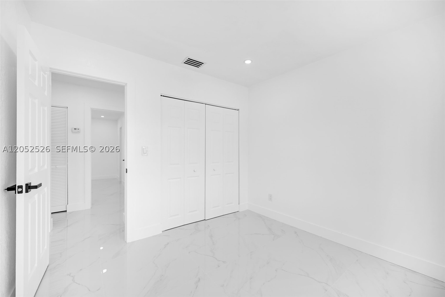 EUREKA MANOR SEC 1 - Residential