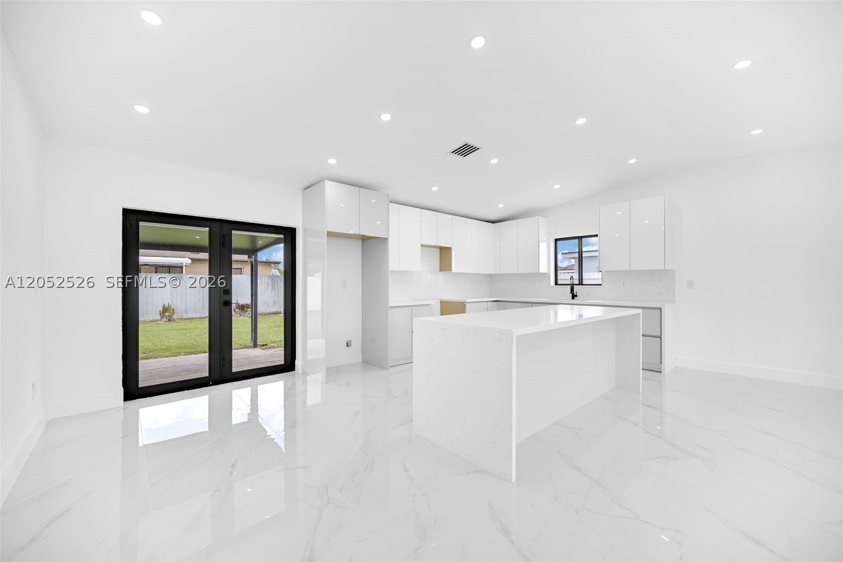 EUREKA MANOR SEC 1 - Residential