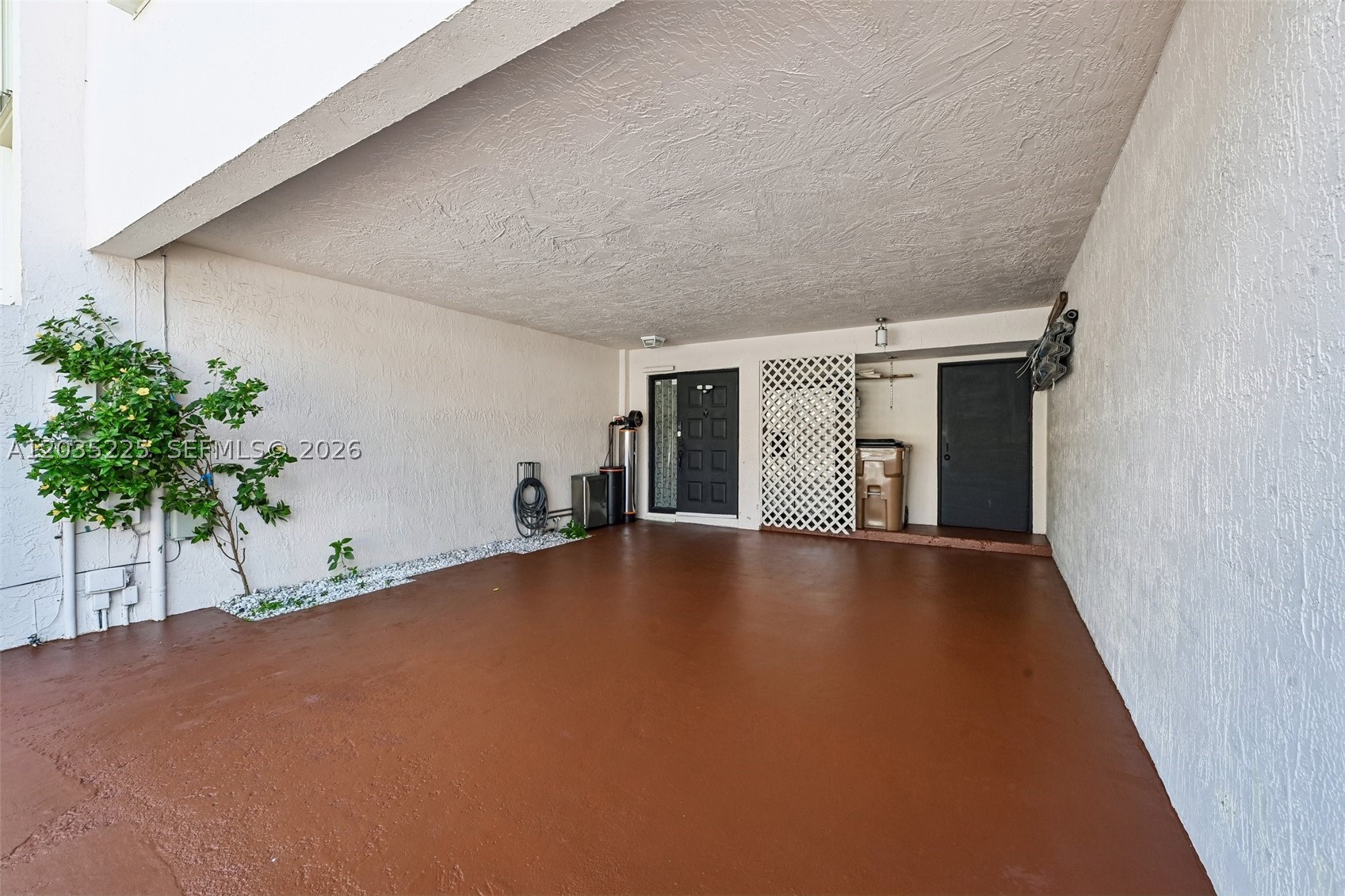 COQUINA LAKES - Residential
