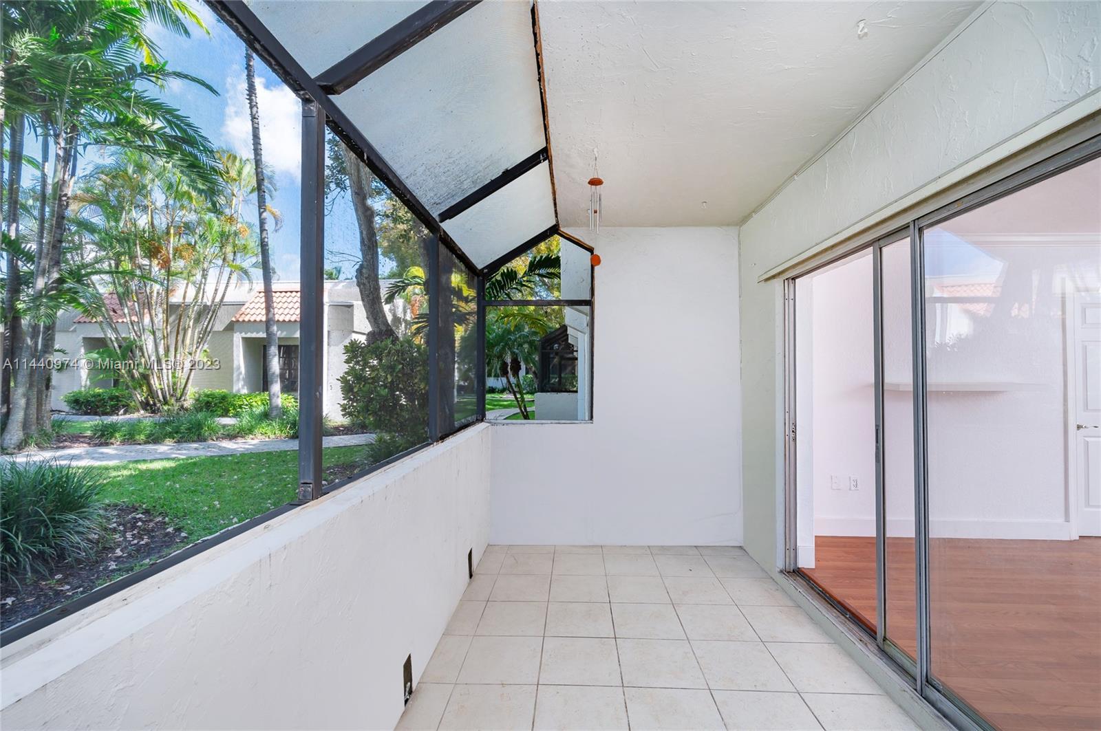 VENETIAN PALMS CONDO - Residential Lease