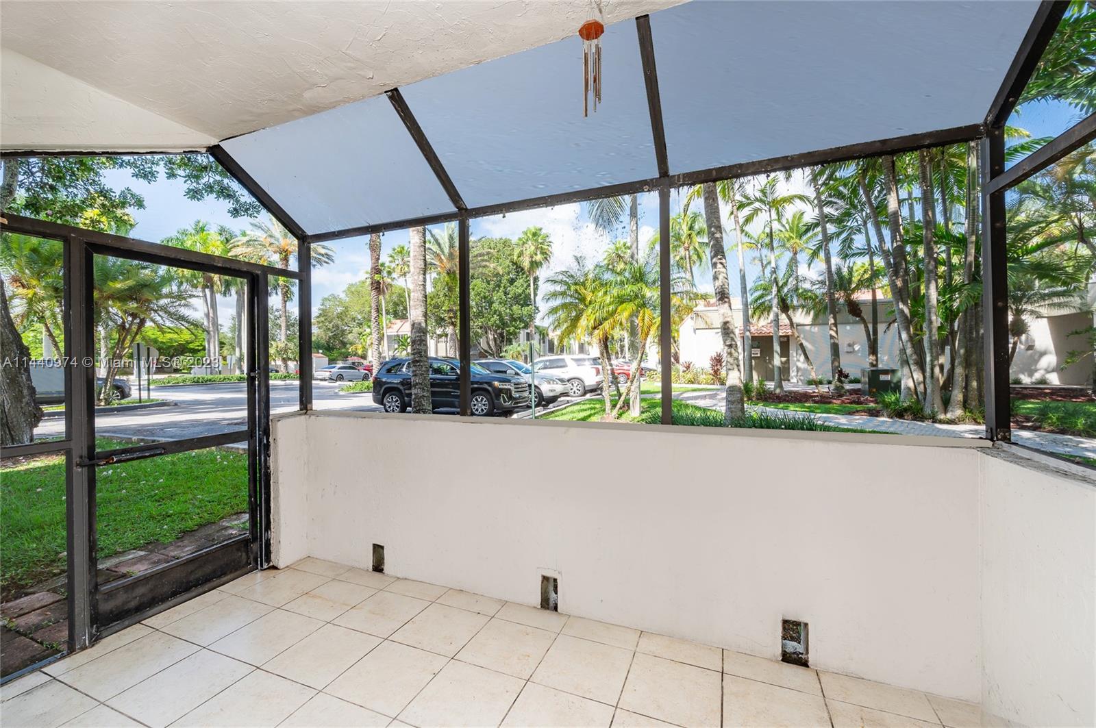 VENETIAN PALMS CONDO - Residential Lease