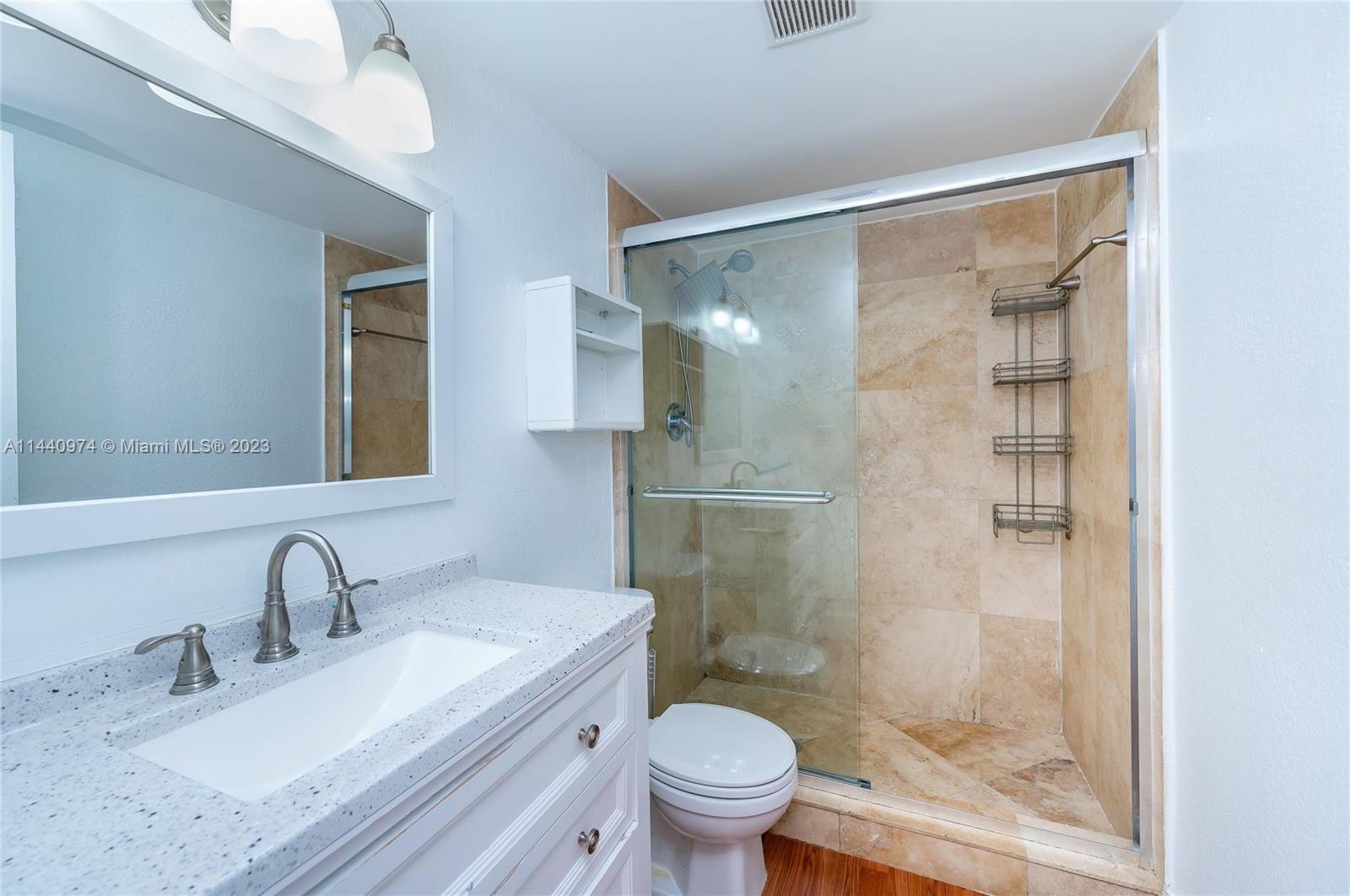 VENETIAN PALMS CONDO - Residential Lease
