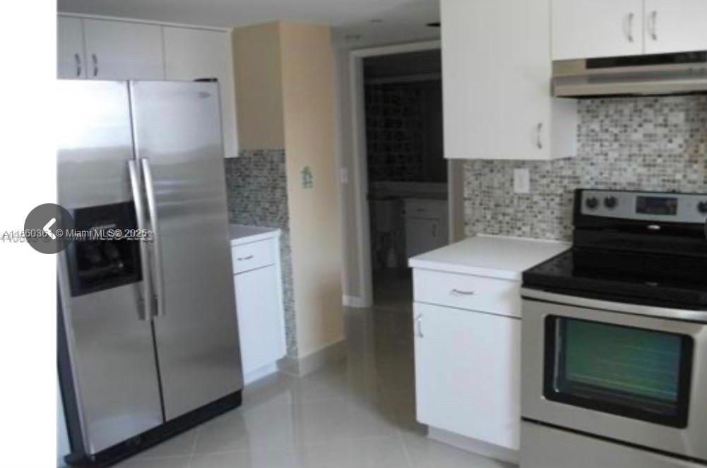 PARC CENTRAL AVENTURA SOU - Residential Lease
