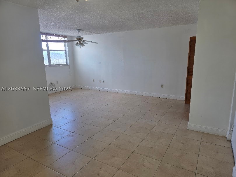 VERSAILLE GARDENS I CONDO - Residential Lease