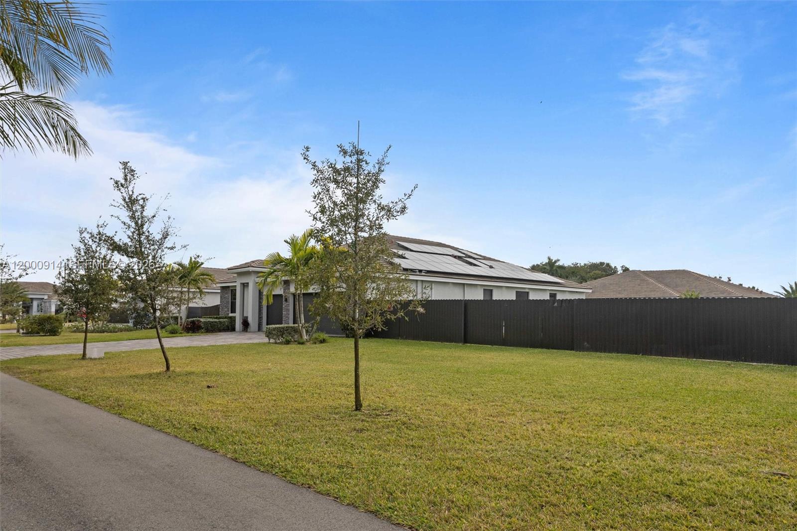 KROME GROVE ESTATES - Residential