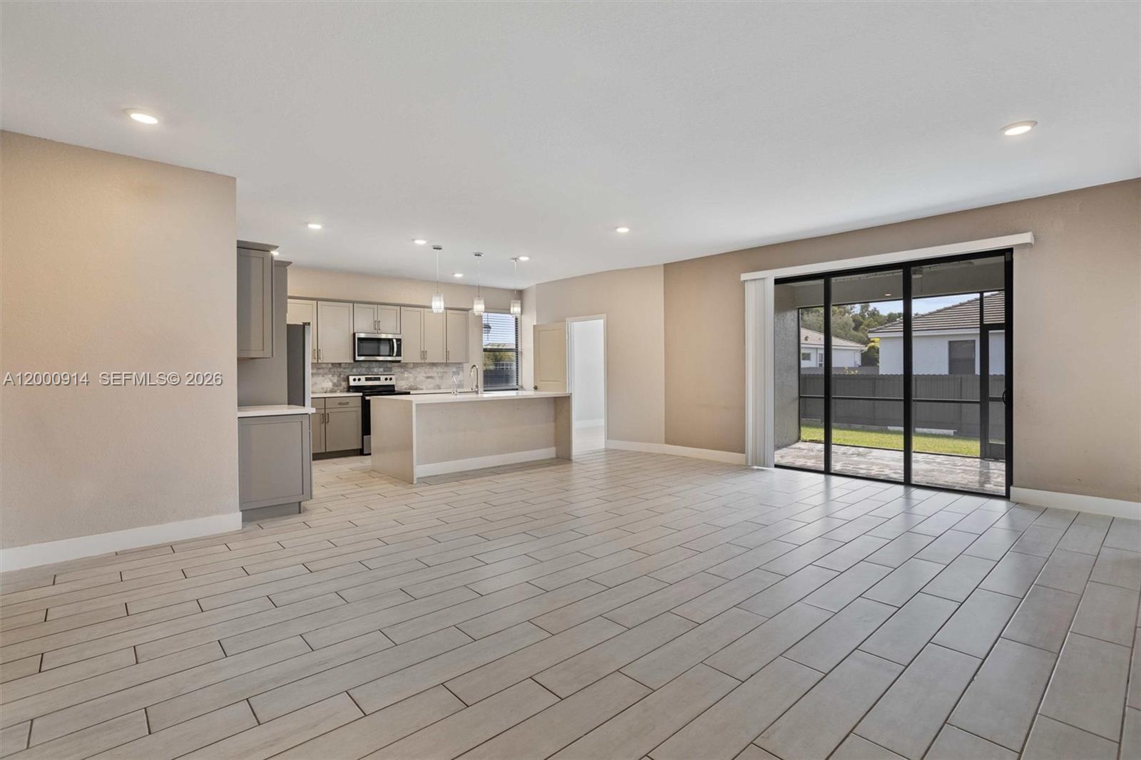 KROME GROVE ESTATES - Residential