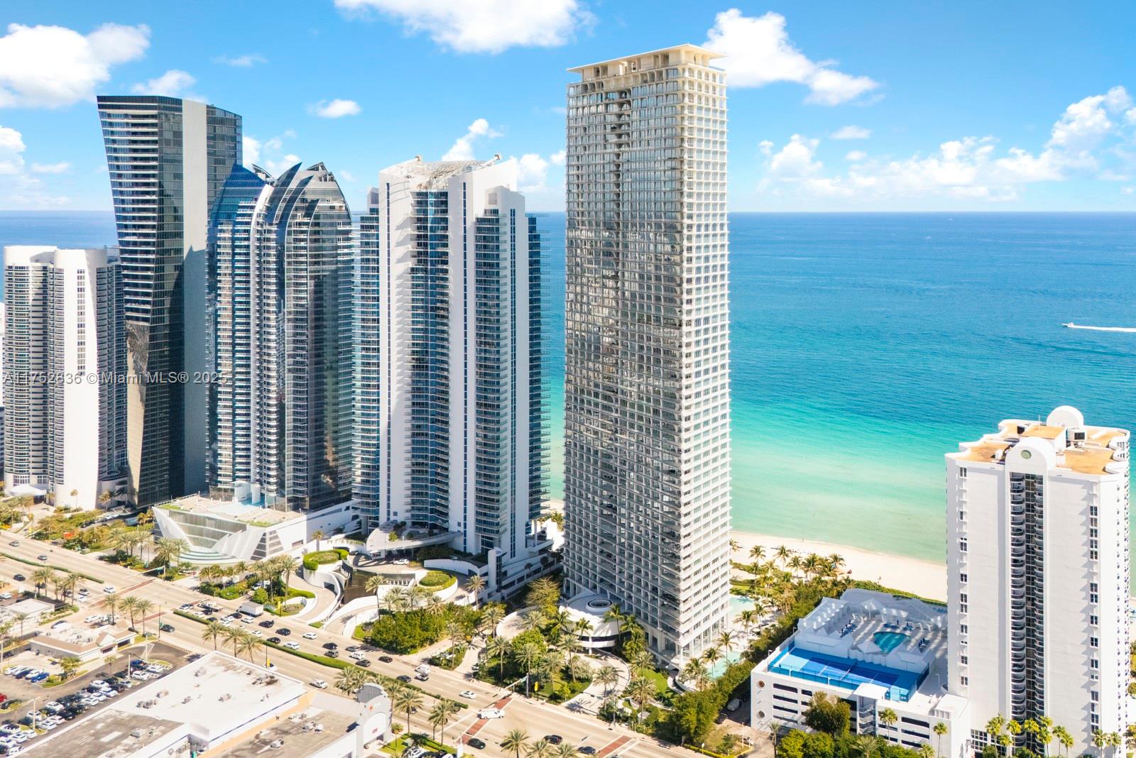 JADE SIGNATURE CONDO - Residential