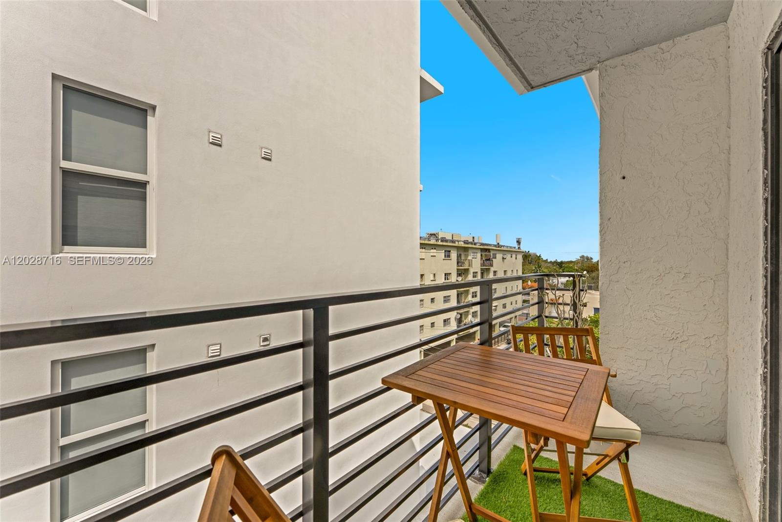 ROYAL WEST CONDO - Residential Lease