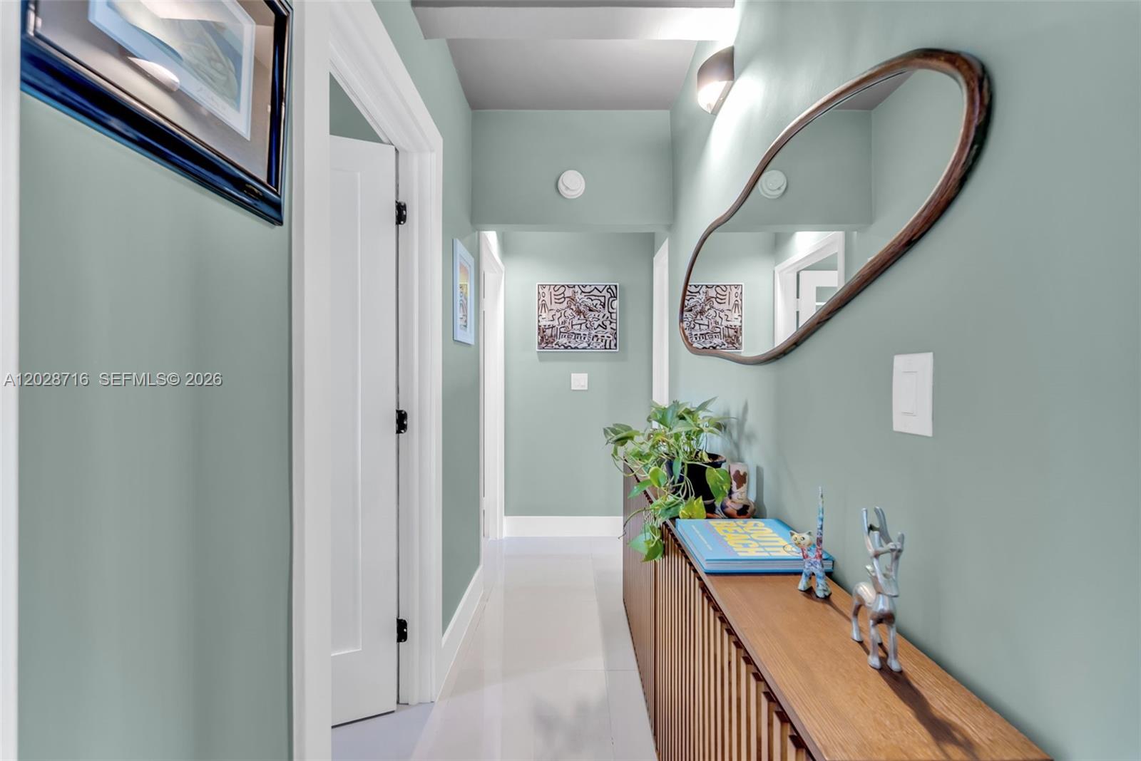 ROYAL WEST CONDO - Residential Lease