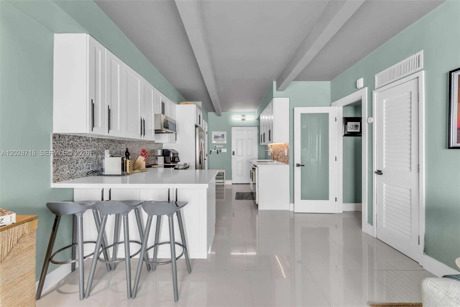 ROYAL WEST CONDO - Residential Lease