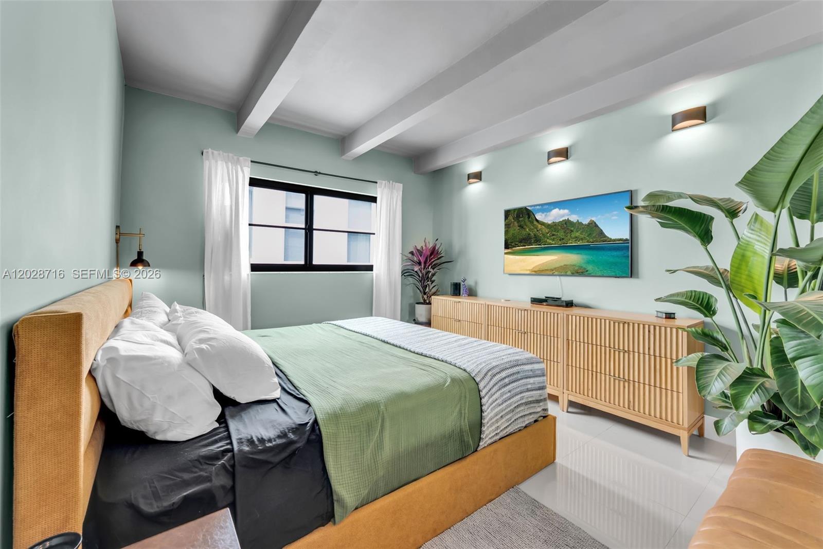 ROYAL WEST CONDO - Residential Lease