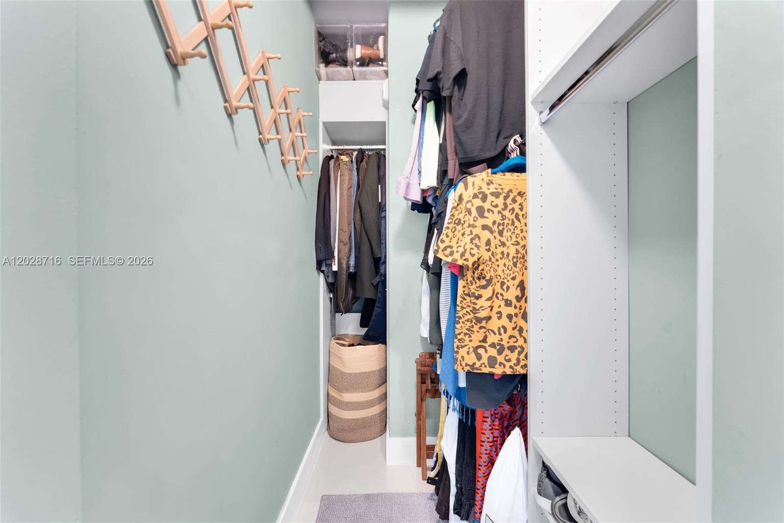 ROYAL WEST CONDO - Residential Lease