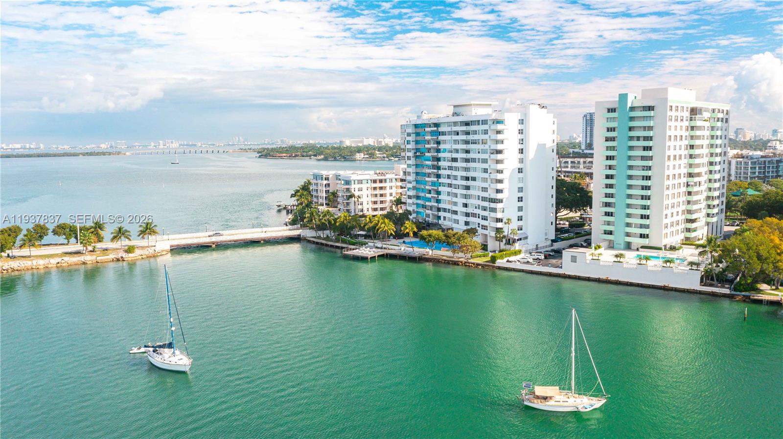 ISLAND TERRACE CONDO - Residential