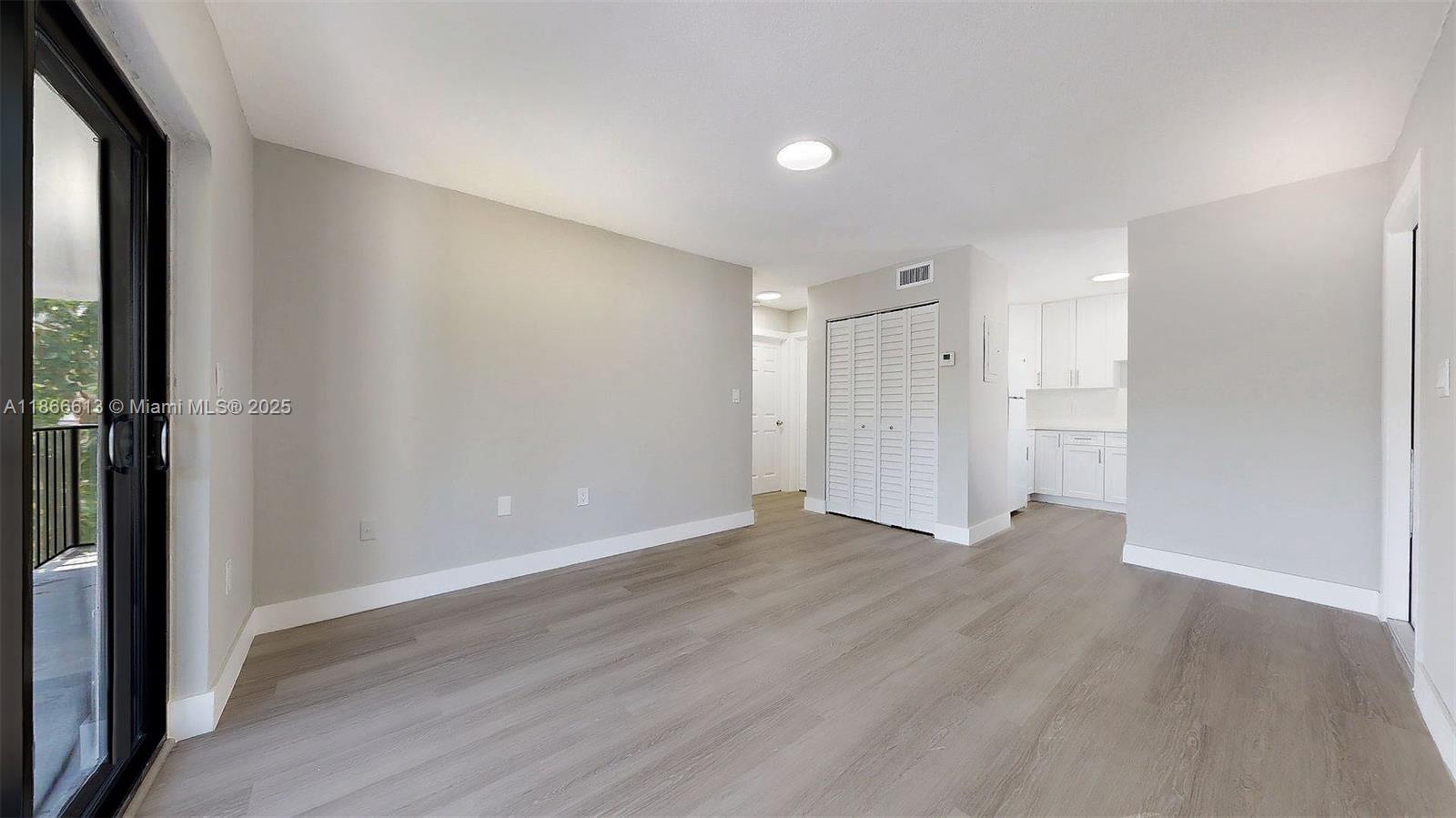 BRICKELL RIVERVIEW - Residential Lease