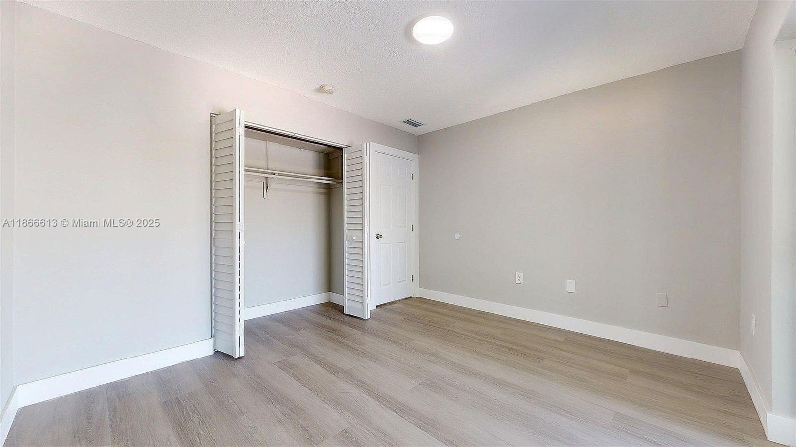 BRICKELL RIVERVIEW - Residential Lease