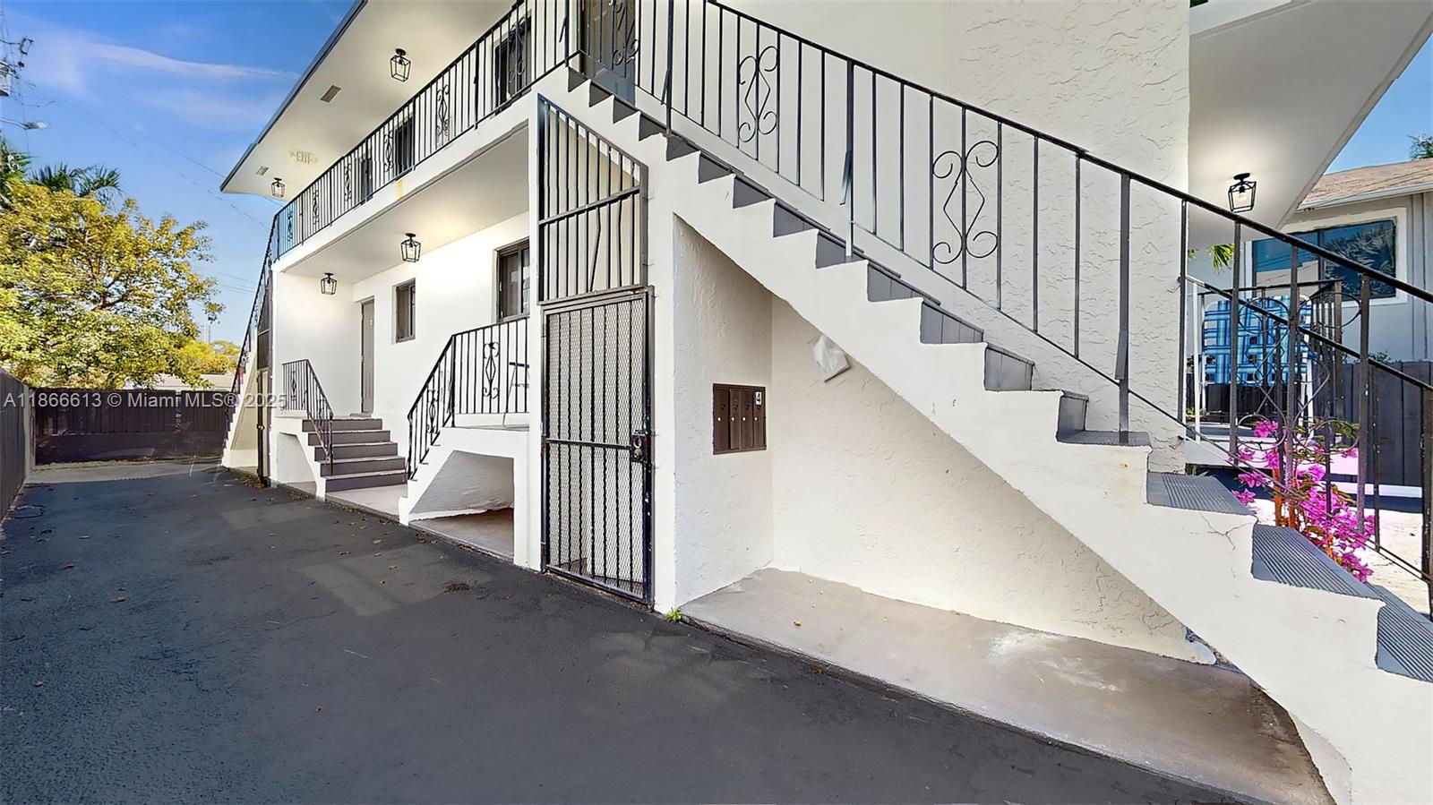 BRICKELL RIVERVIEW - Residential Lease