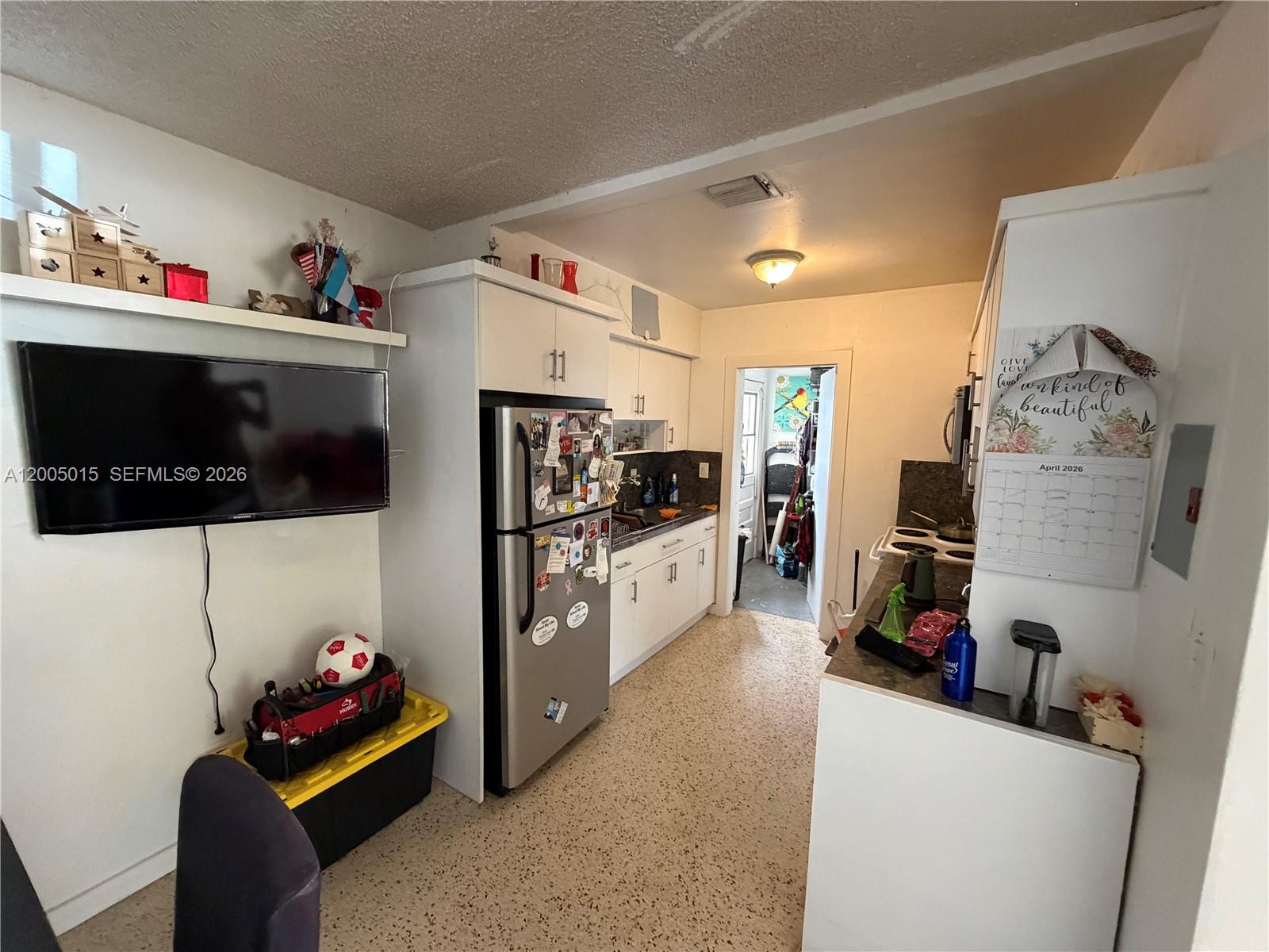 SILVER BLUFF GARDENS - Residential