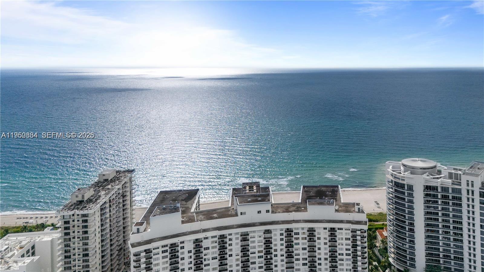 MAISON GRANDE CONDO - Residential