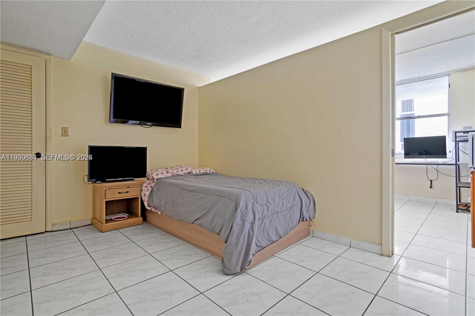 MAISON GRANDE CONDO - Residential