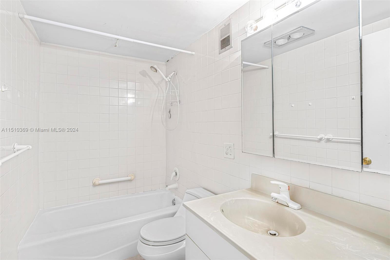 CAMBRIDGE TOWERS CONDO - Residential