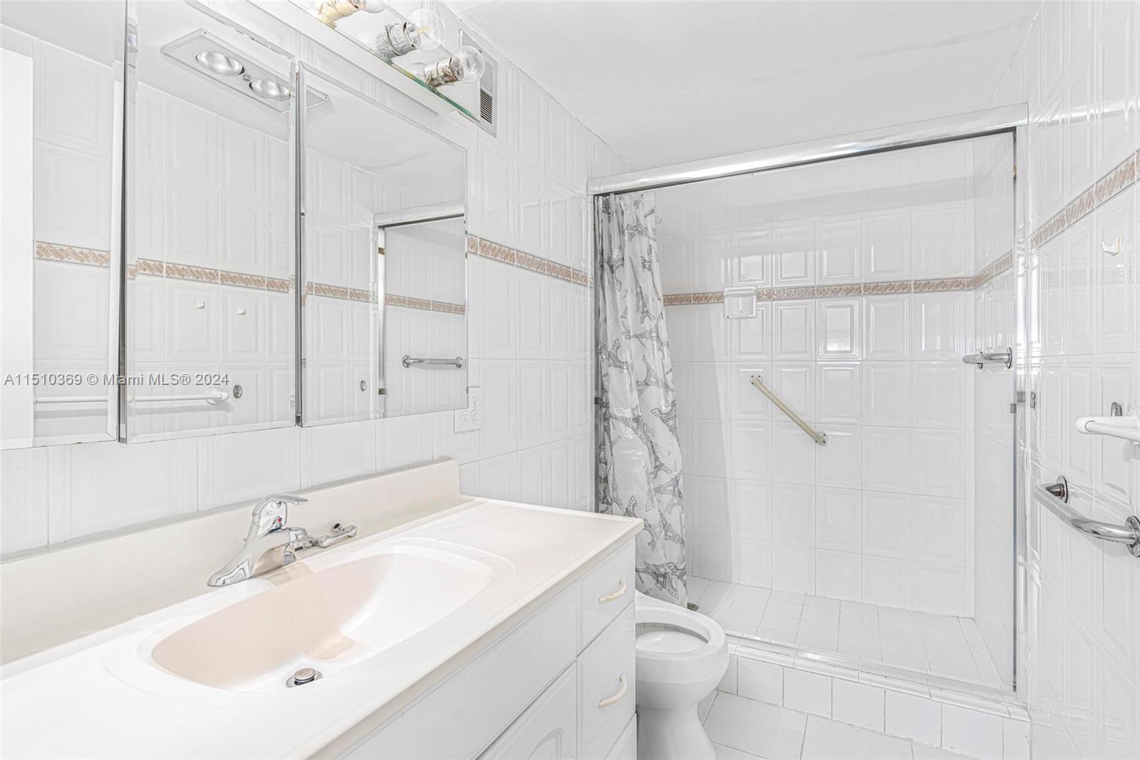 CAMBRIDGE TOWERS CONDO - Residential