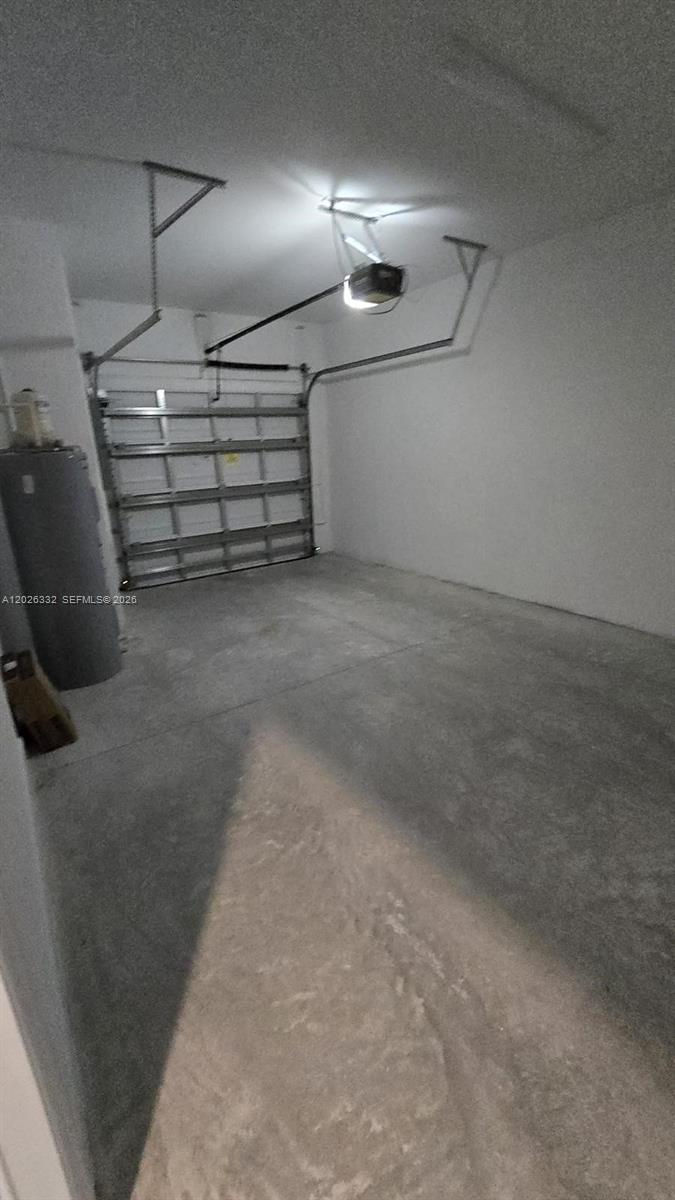 LAKESHORE AT THE FOUNTAIN - Residential Lease