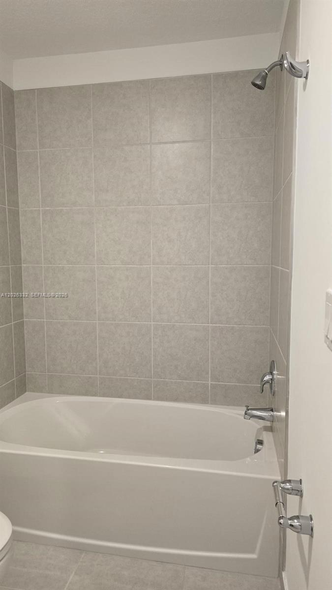 LAKESHORE AT THE FOUNTAIN - Residential Lease