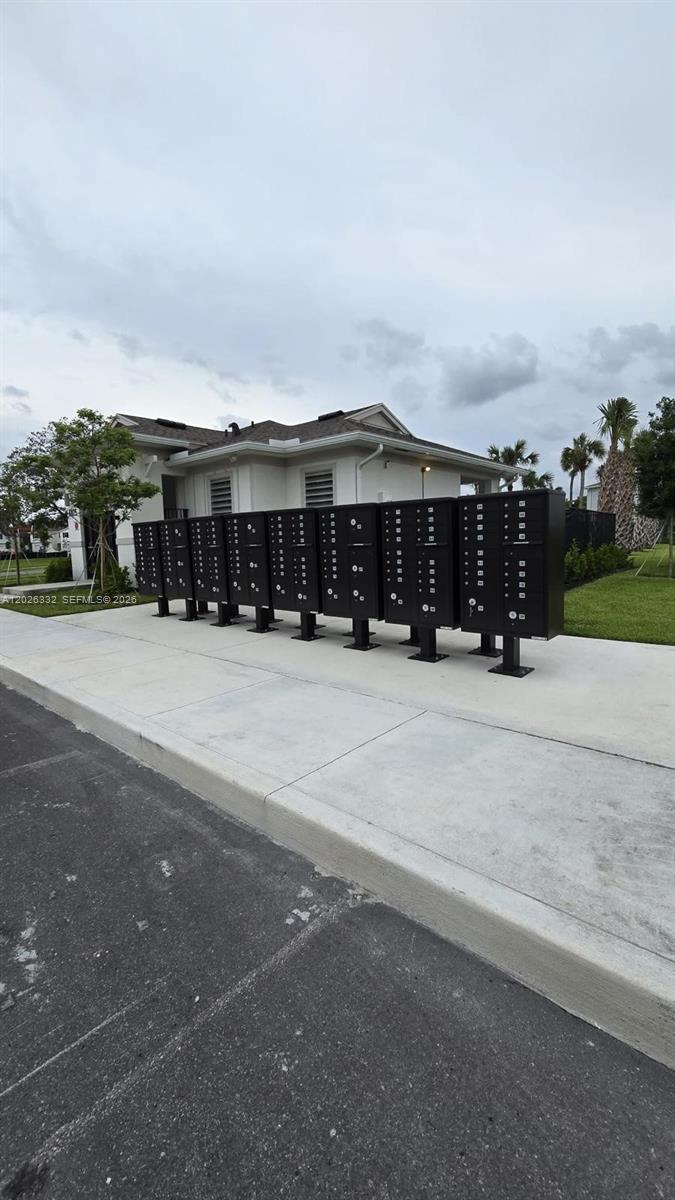 LAKESHORE AT THE FOUNTAIN - Residential Lease