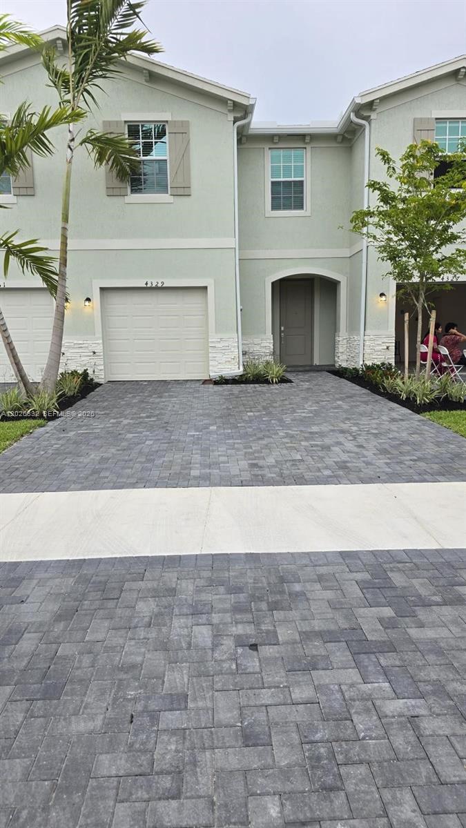 LAKESHORE AT THE FOUNTAIN - Residential Lease