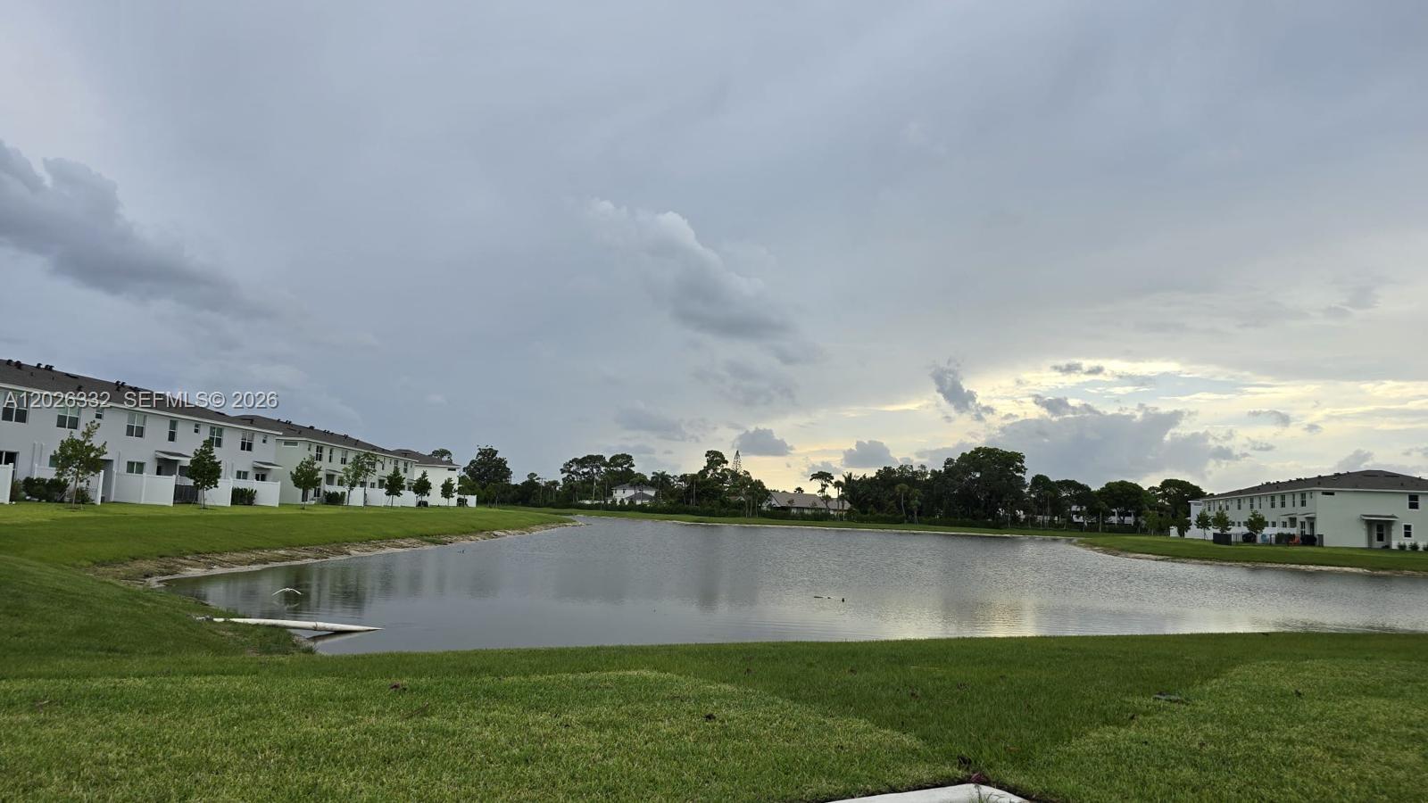 LAKESHORE AT THE FOUNTAIN - Residential Lease