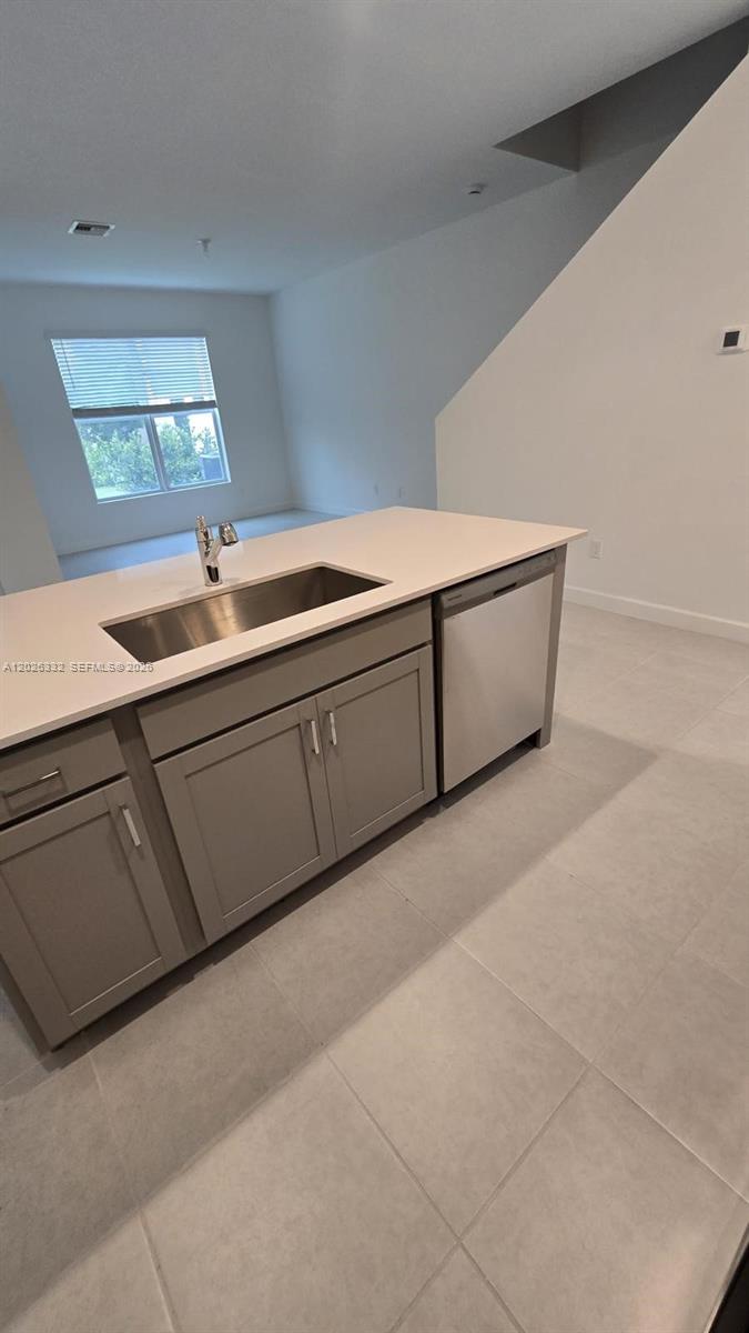 LAKESHORE AT THE FOUNTAIN - Residential Lease