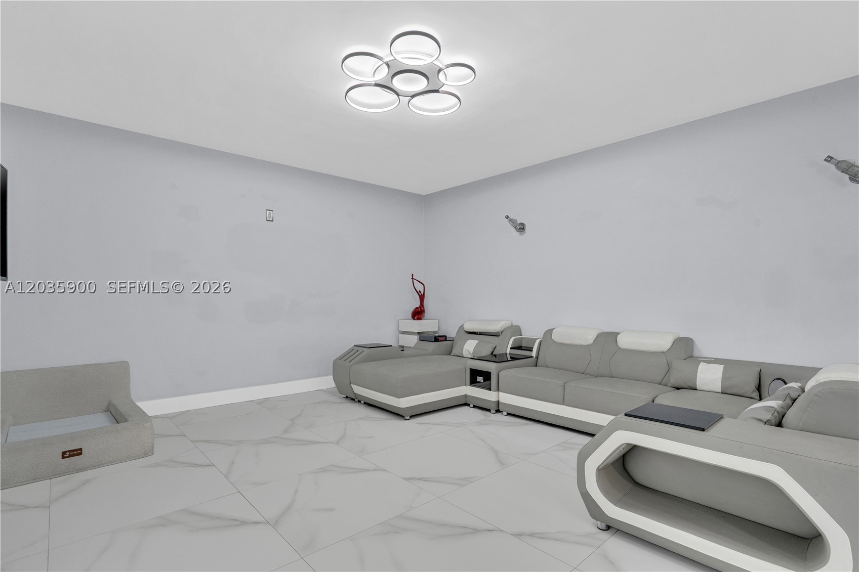 UNIV PARK EAST SEC 5 - Residential