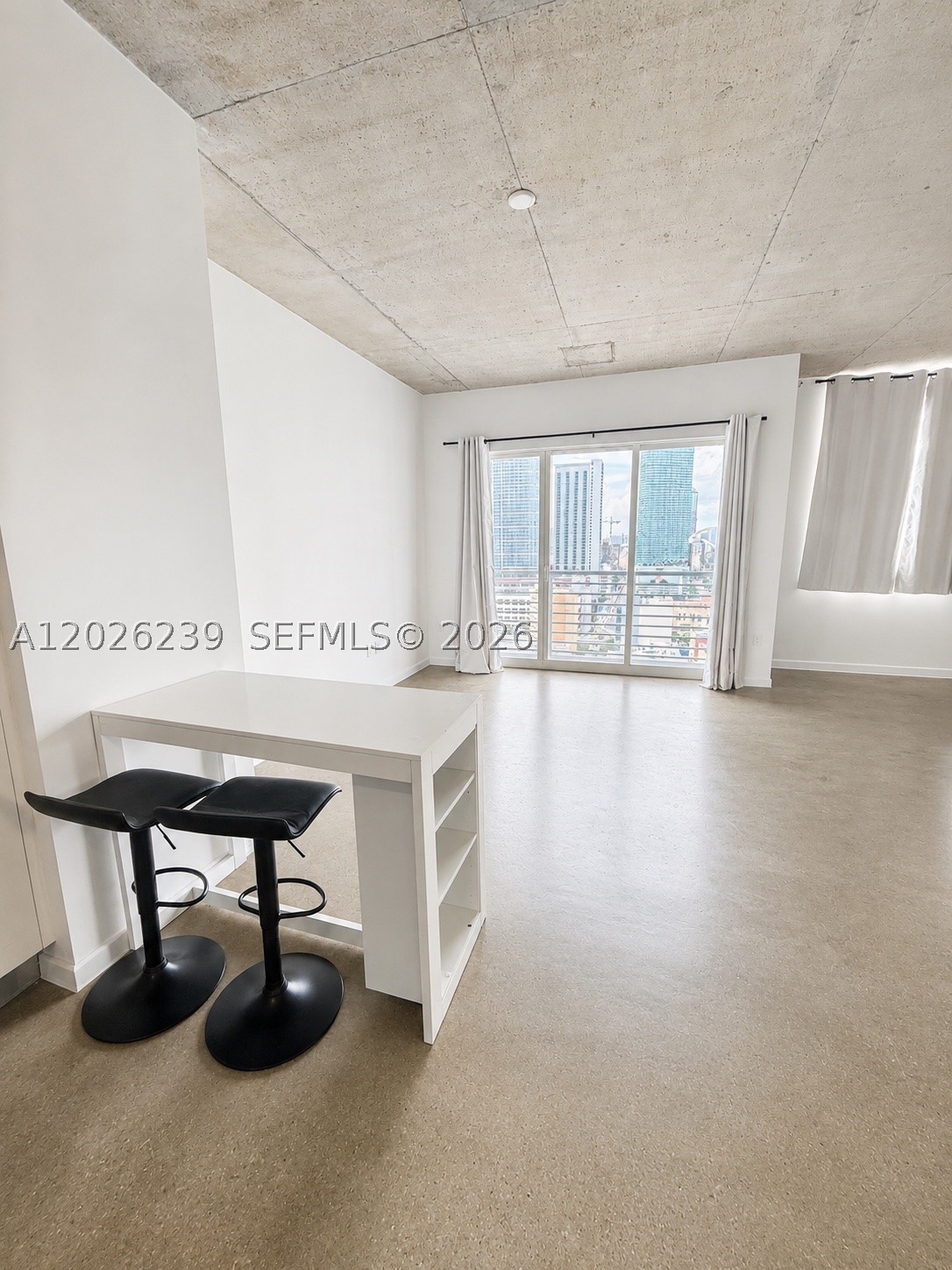 THE LOFT DOWNTOWN II COND - Residential Lease