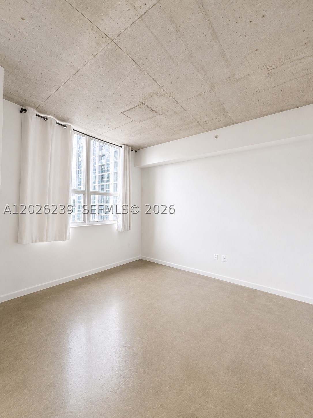 THE LOFT DOWNTOWN II COND - Residential Lease