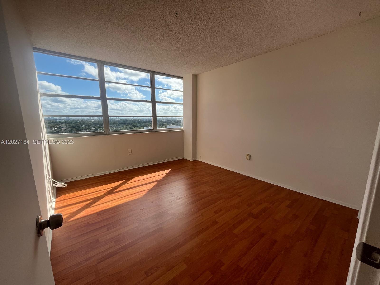 BUCKLEY TOWERS CONDO - EA - Residential Lease