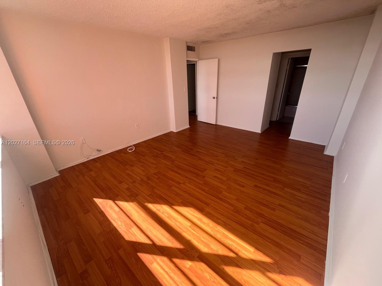 BUCKLEY TOWERS CONDO - EA - Residential Lease