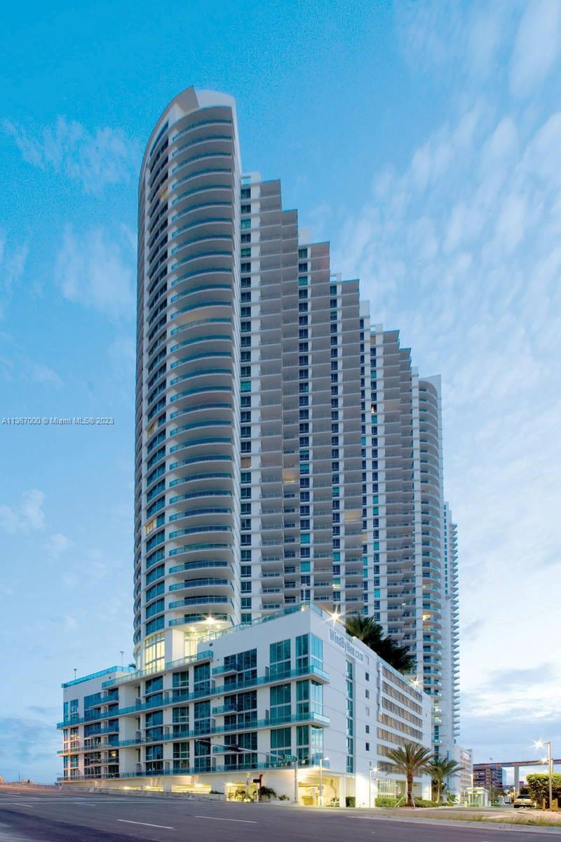 Luxurious condo features 2 Bedroom, 2 bath apartment, spectacular city and Miami river view, 2 large balconies, assigned parking space, valet available also, walking closet, den space for accommodating a home office area, washer and dryer in-unit. THE WIND: Riverfront building inside the only other gated community in Brickell and downtown aside from Brickell Key. LUXURY AMENITIES: Pool, spa, sauna, steam room, full equipped gym, racket ball court, playroom, sports lounge, theatre room, luxury ballroom for events. Minutes away from Brickell city center, Downtown, free transportation around, Bayside Marketplace, across from I95 exit. Location is prime!!