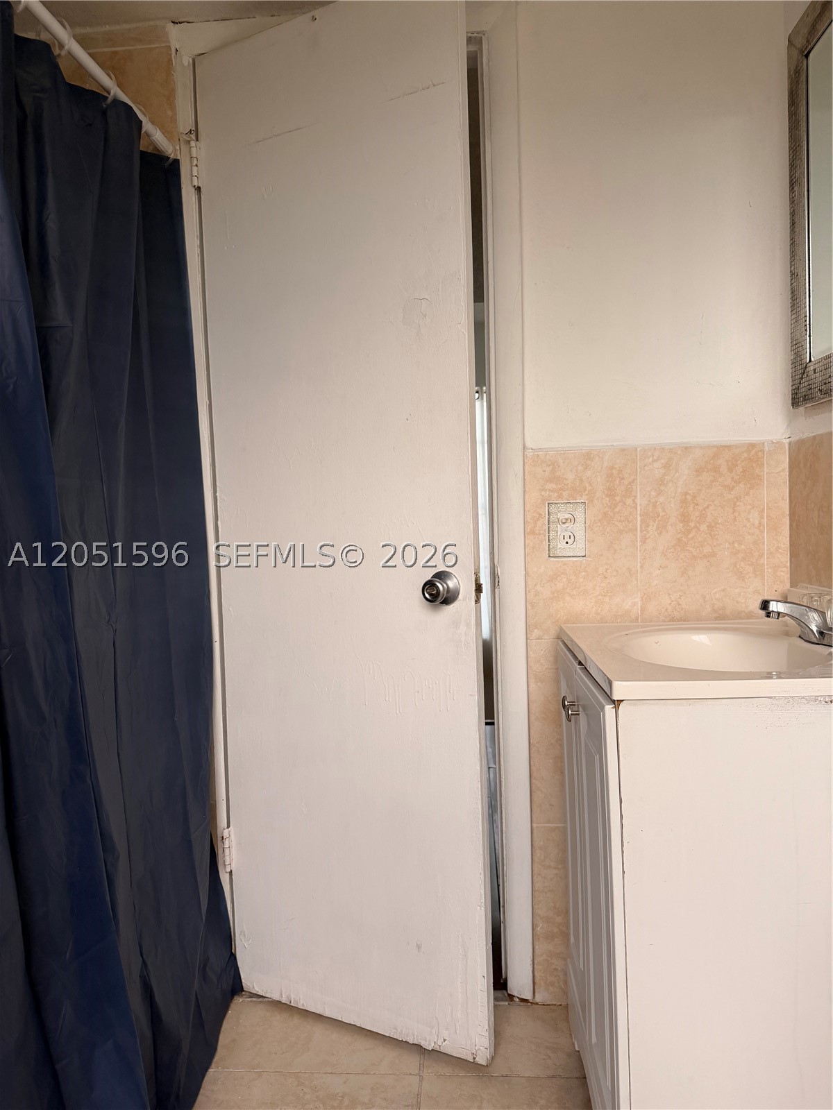 SOUTH WINDS CONDO WEST - Residential Lease