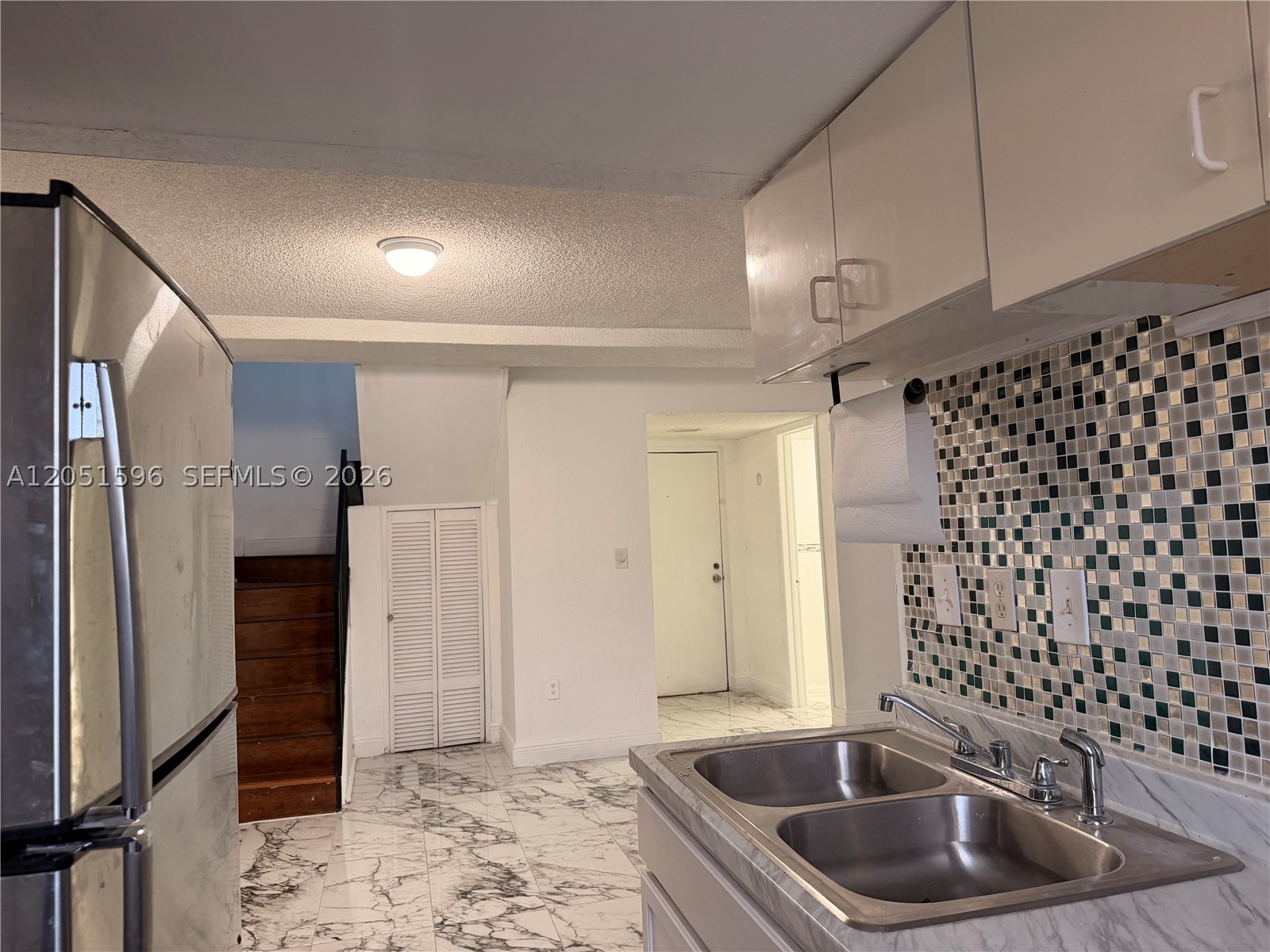 SOUTH WINDS CONDO WEST - Residential Lease