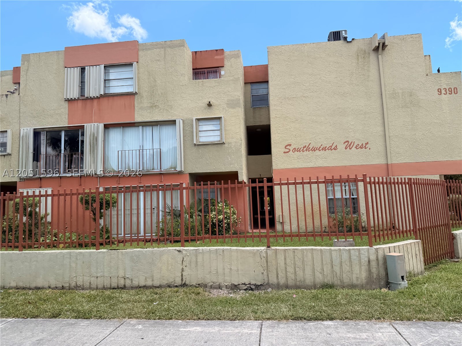 SOUTH WINDS CONDO WEST - Residential Lease