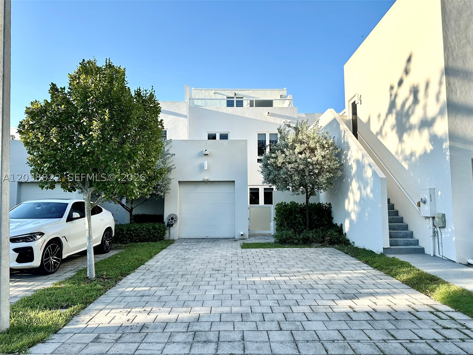 LANDMARK AT DORAL - Residential Lease
