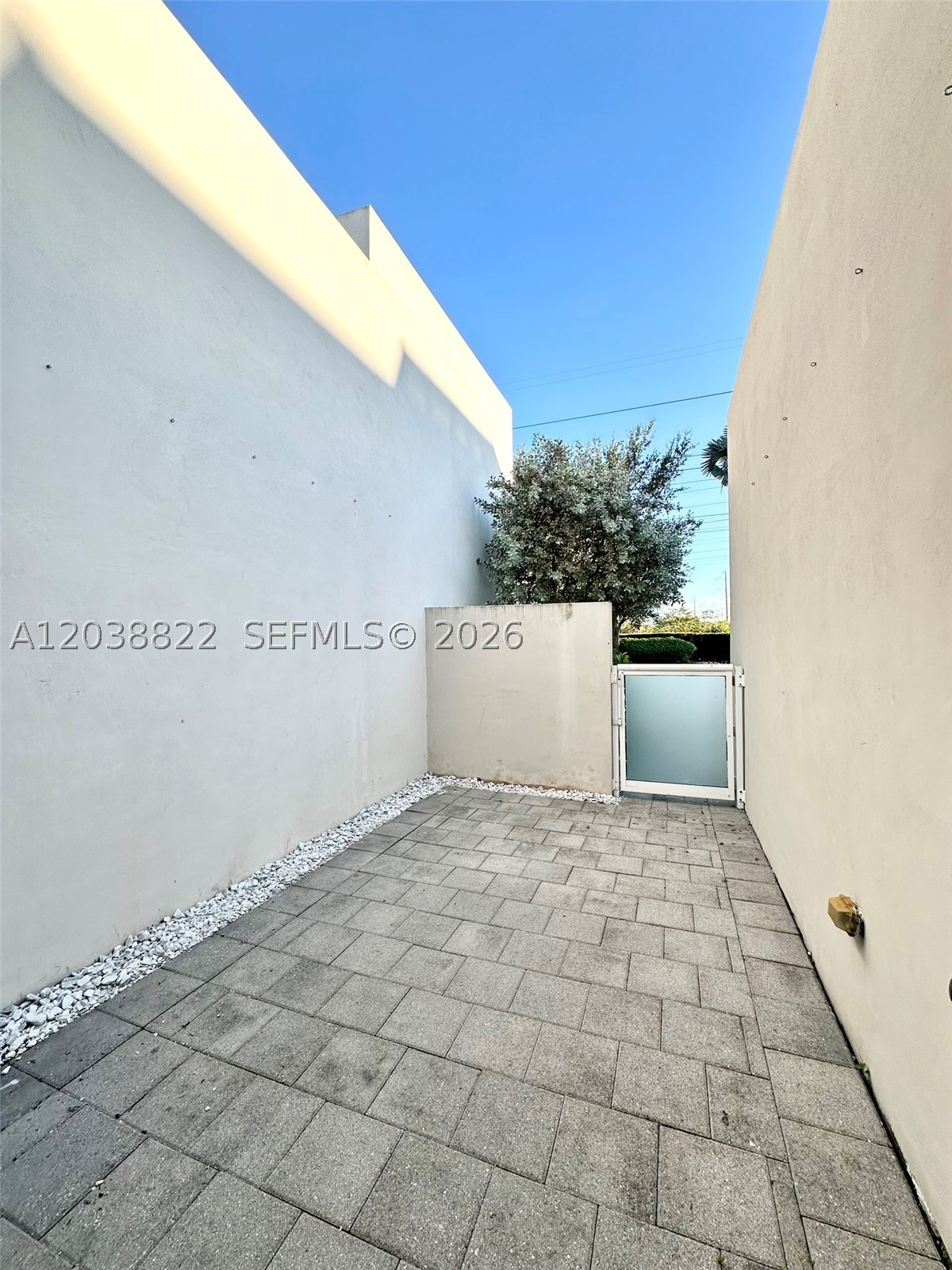 LANDMARK AT DORAL - Residential Lease