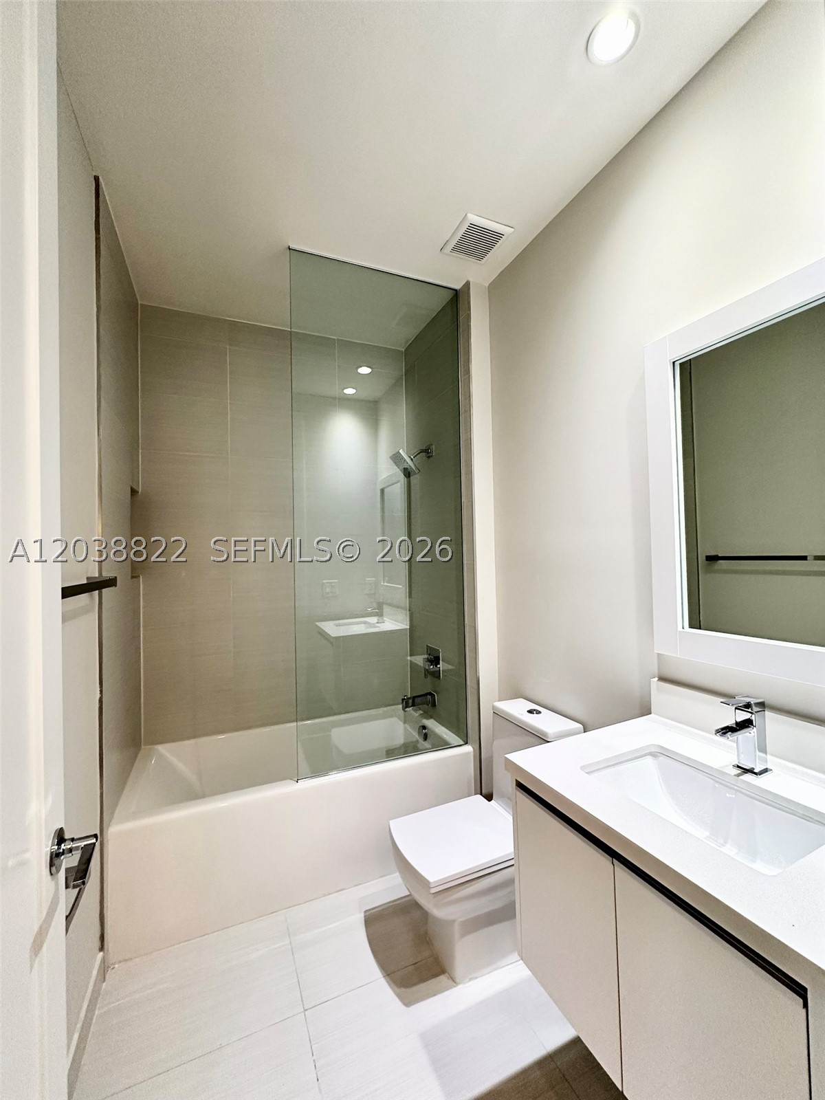LANDMARK AT DORAL - Residential Lease