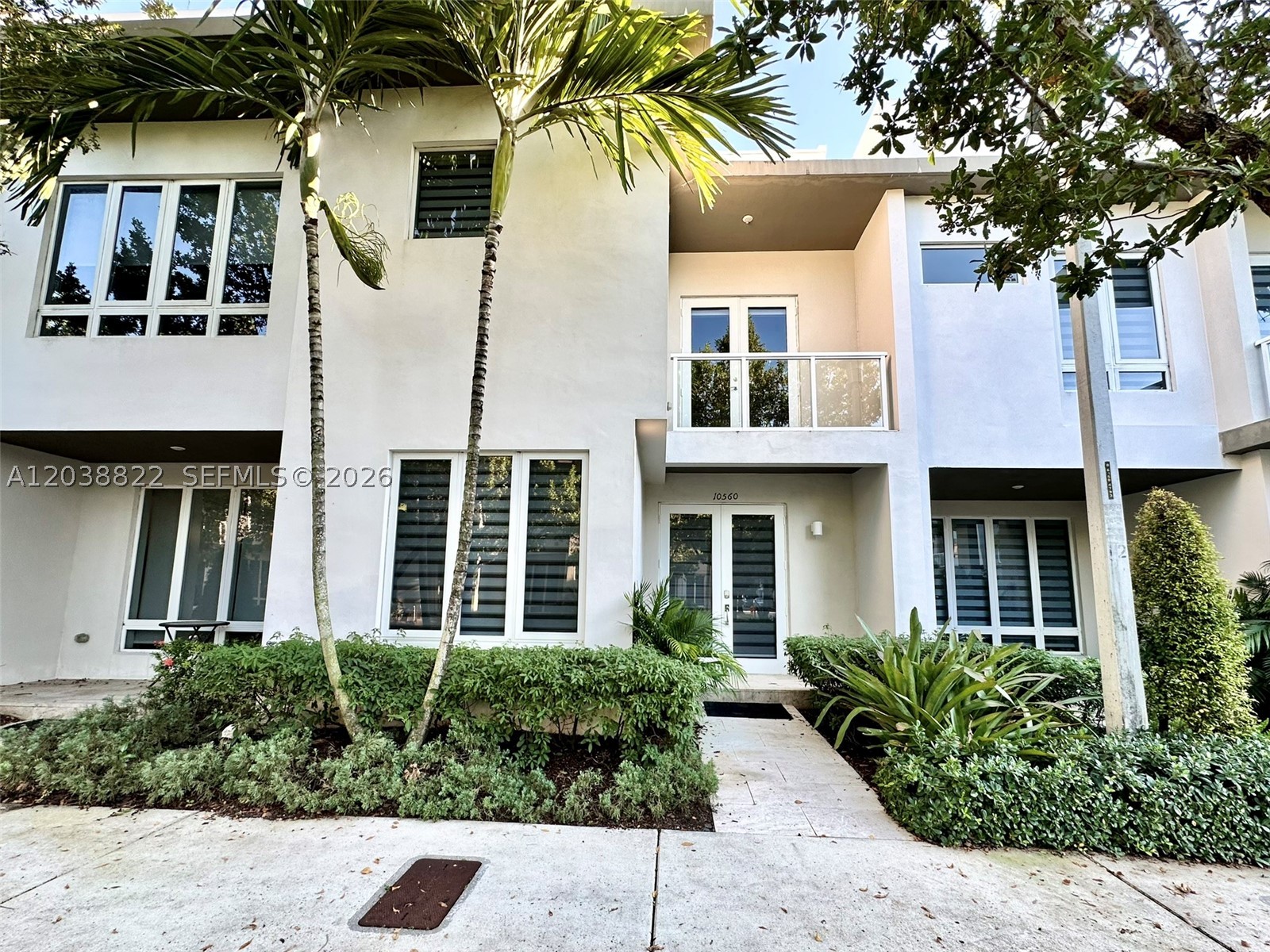 LANDMARK AT DORAL - Residential Lease