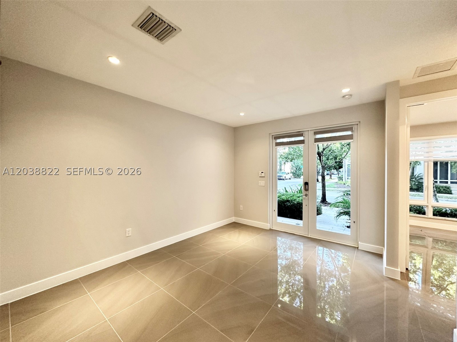 LANDMARK AT DORAL - Residential Lease