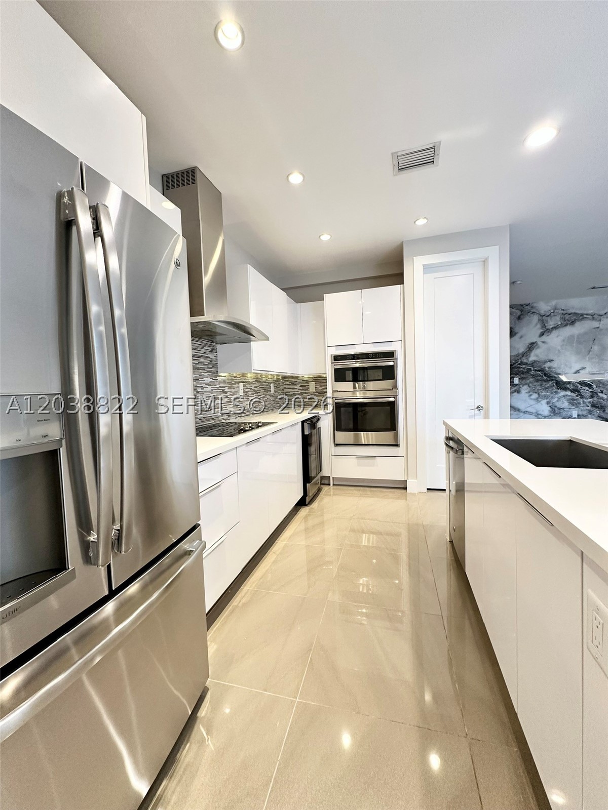 LANDMARK AT DORAL - Residential Lease