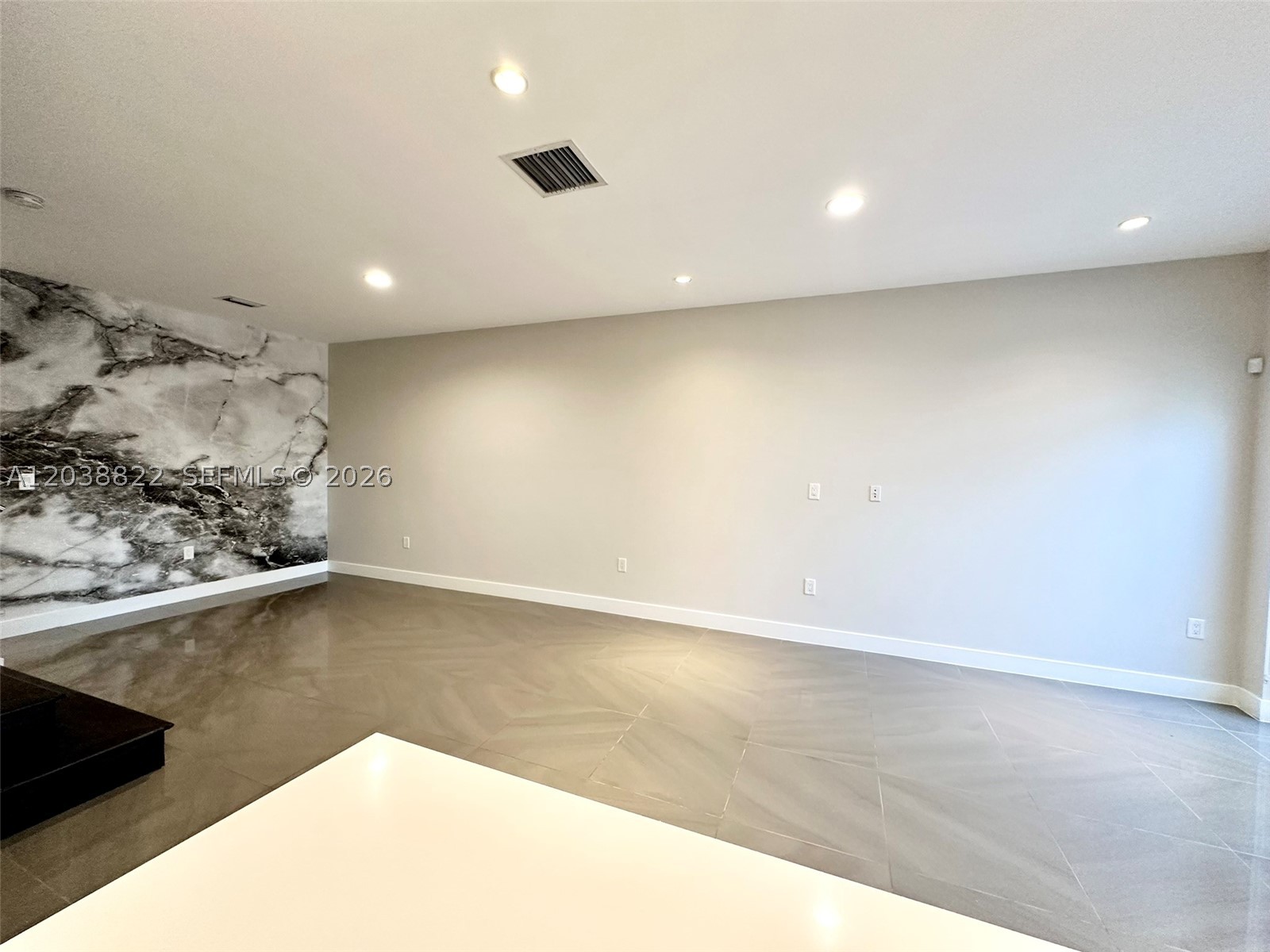 LANDMARK AT DORAL - Residential Lease